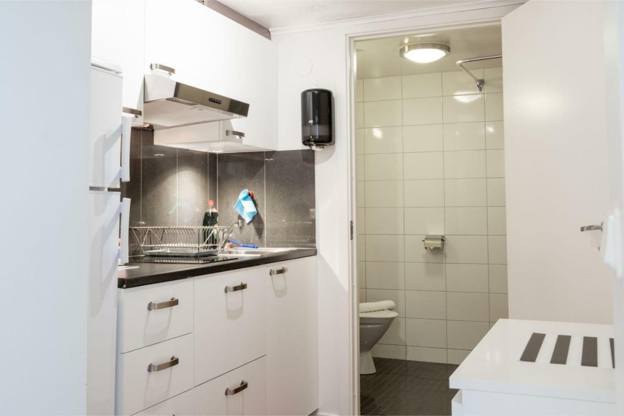 Ettsmart Hotell Соллентуна Экстерьер фото